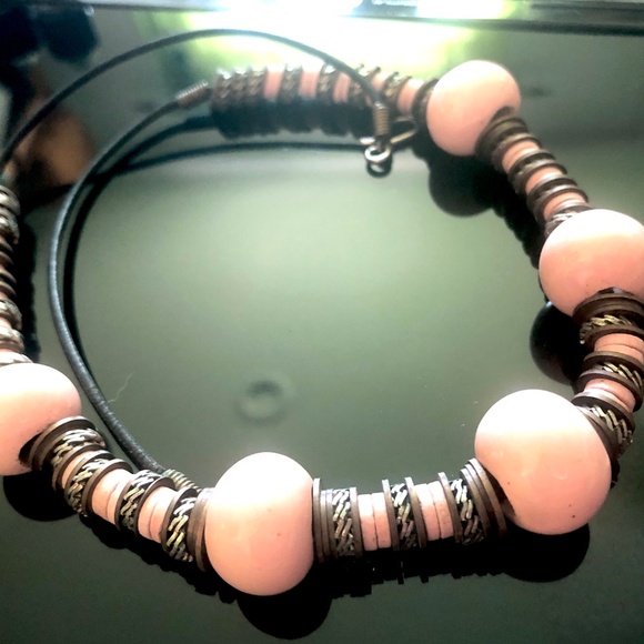 VTG Pastel Pink Ceramic Beads Bronze Spacers Beaded Boho Leather Cord Necklace - Picture 8 of 8